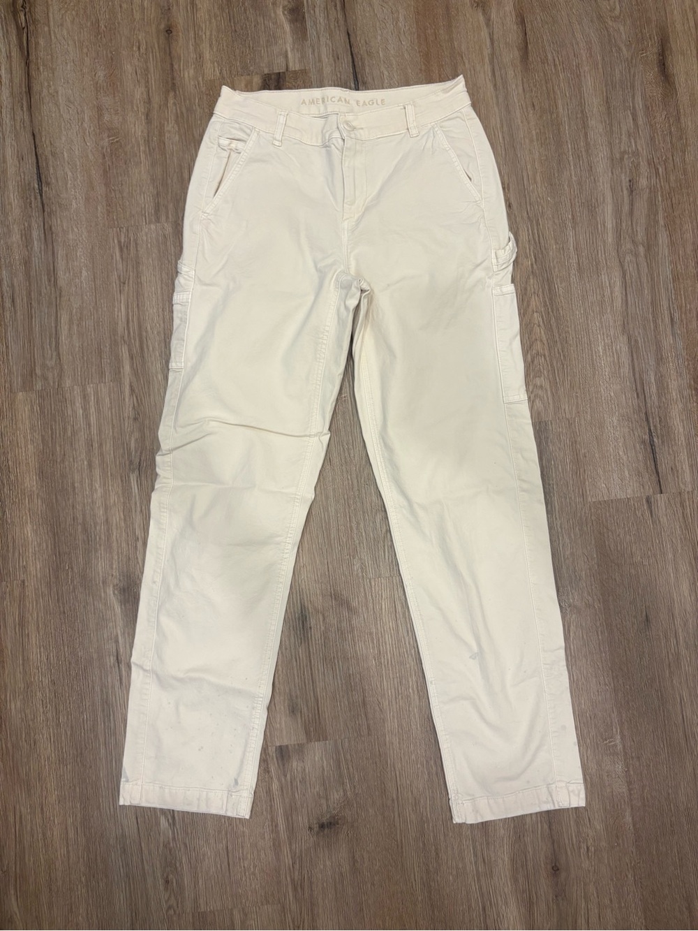 American Eagle Women’s Cream Cargo Pants